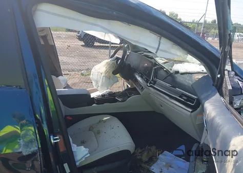 2025 Kia Sportage Ex z USA, uszkodzony, nr VIN KNDPVCDG0S7225599